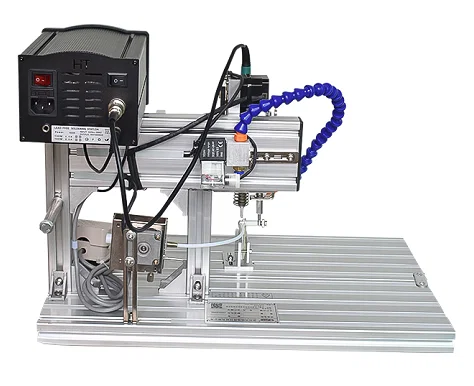 Halbautomatische Lötmaschine für elektrische Kabel mit USB-Steckverbindern, Lötmaschine für USB-Kabel, TinPcb / LED / Roboter-Schweißmaschine