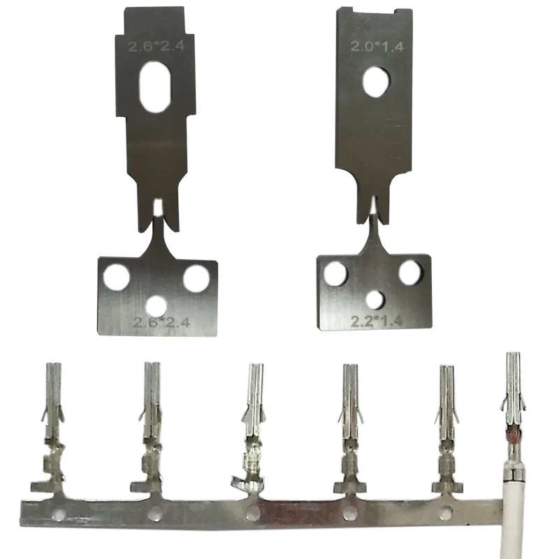 Anschluss-Crimpklinge, Anschluss-Crimpklinge und -schneider, Messerklingen und Schneider für das elektrische Crimpen von Anschlüssen