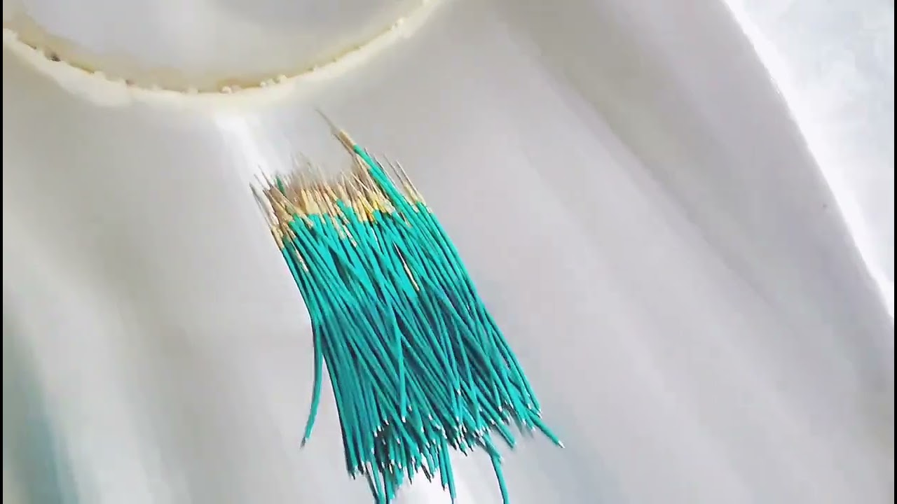 Vollautomatische RJ-Netzwerkstecker-Verarbeitungsmaschine mit Goldkontakt-Pins