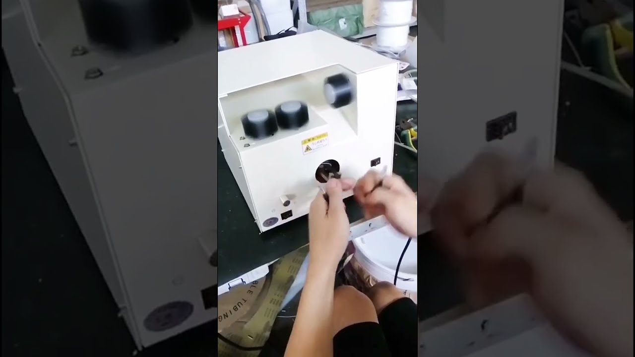 Drei-Bürsten-Drahtverdrillmaschine: Abschirmungsschicht bürsten, öffnen und verdrillen #Maschine #Fabrik