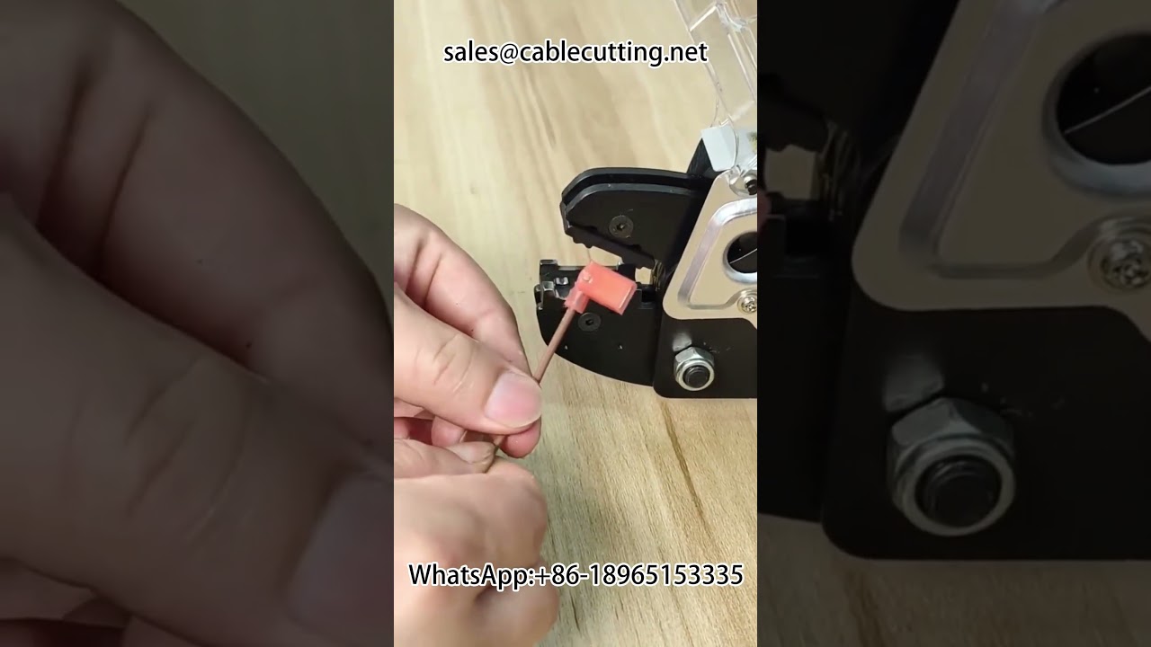Pneumatische Crimpzange AM 10: Effizientes Crimpen von Flag-Terminals