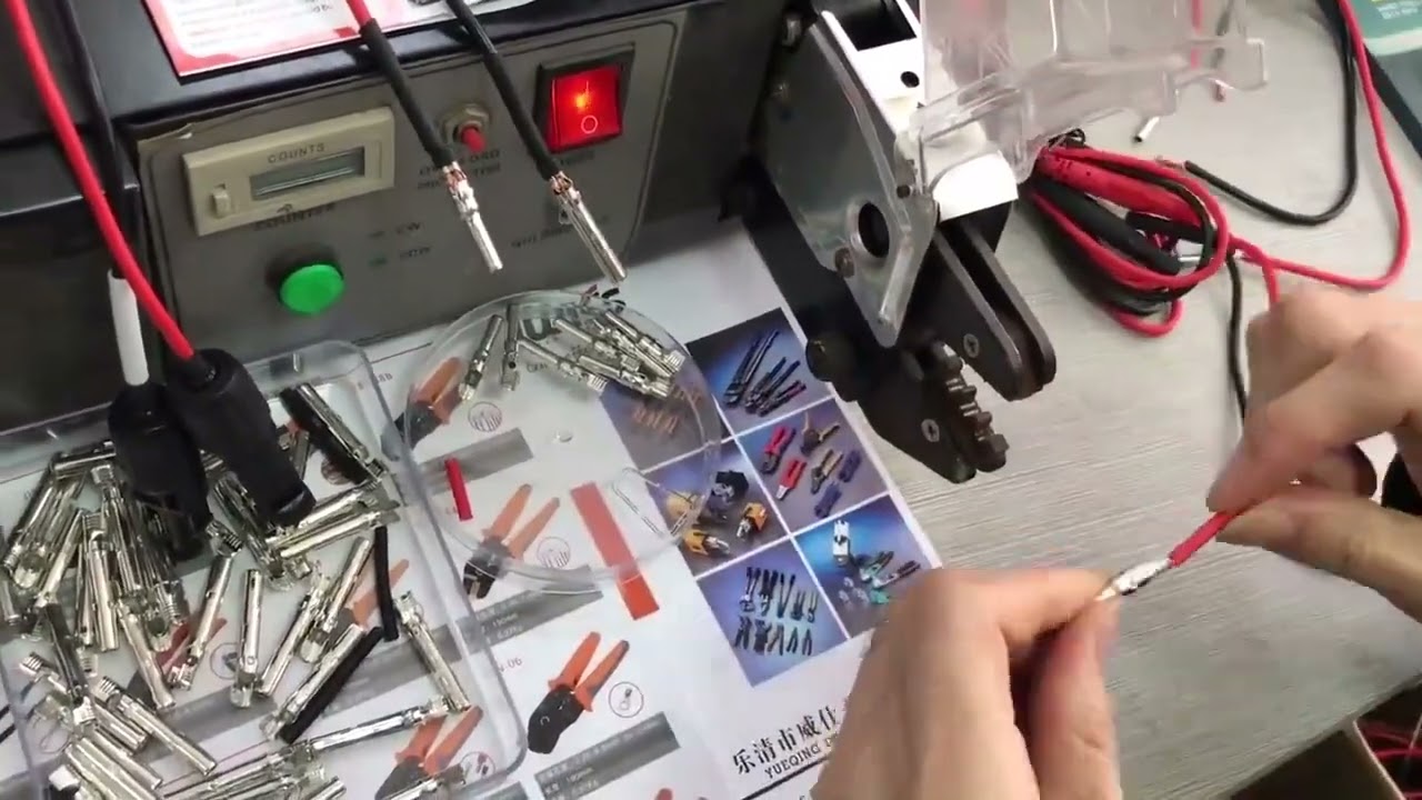 EM6B2 PRO Elektrische Terminal-Crimp-Maschine | Vielseitiges Crimpwerkzeug für Drahtverarbeitung & Fabrikautomation