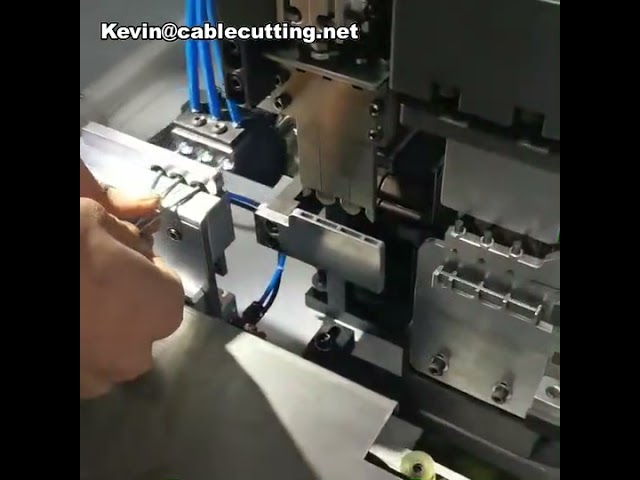 Automatische Kabelcrimpmaschine mit 3-Stationen-Nietensystem | Präzise Kabelterminalverarbeitung