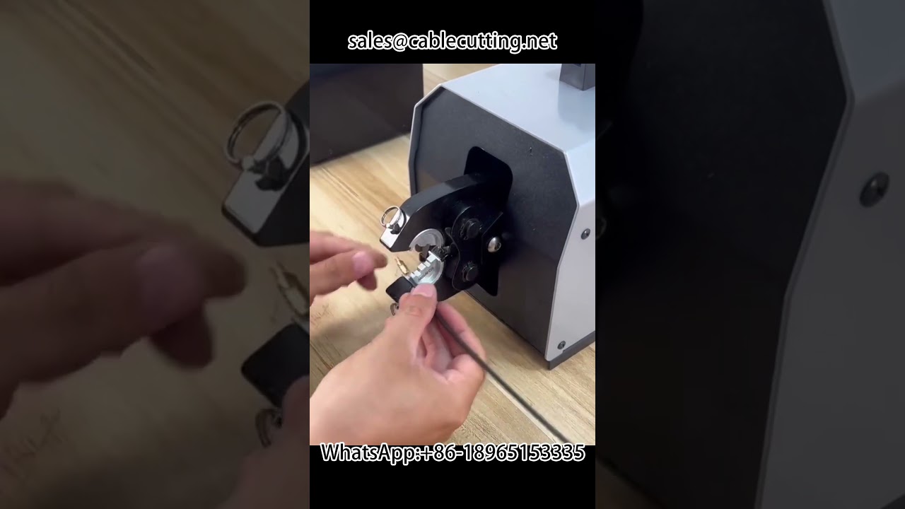 Präzises Crimpen geformter Kabelschuhe mit der pneumatischen Anschlagmaschine