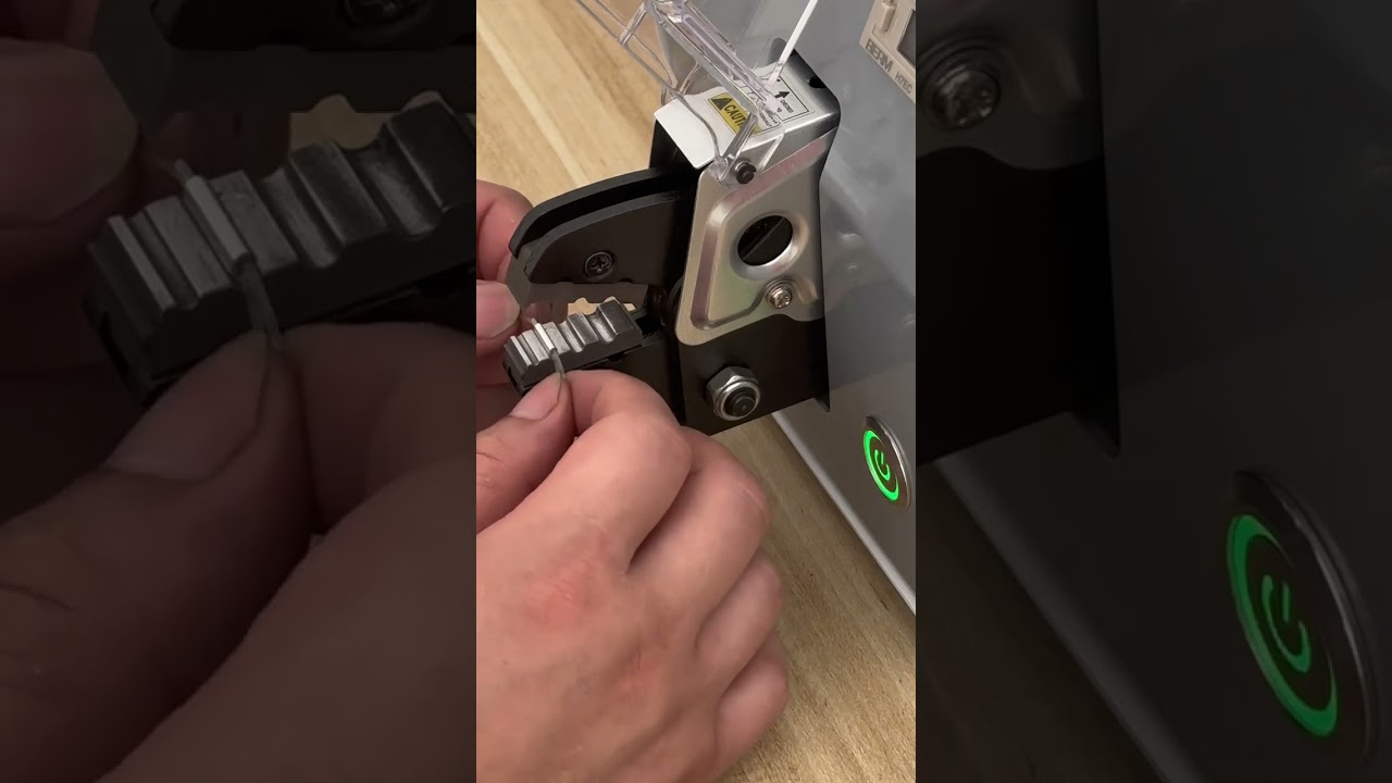 20EC Elektrische Terminals-Crimp-Maschine für Klemmen bis 10 mm² | Fabrik & Maschine