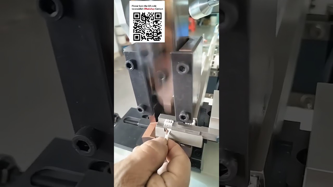 IDC Schneidklemmverbinder (Insulation Displacement Connector) – Durchdringungs-Kontaktierungsmaschine für kundenspezifische Anwendungen