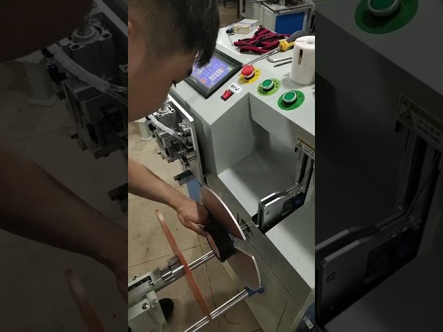 WPM 18 45: Automatische Kabel-Schneid-, Wickel- und Bindemaschine für effiziente Produktion