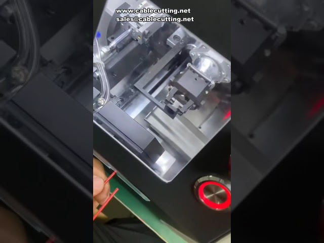 Automatische Crimpmaschine für 4 mm² nicht isolierte Aderendhülsen – Runde Rohrklemmen & 4-seitiges Kabelabisolieren