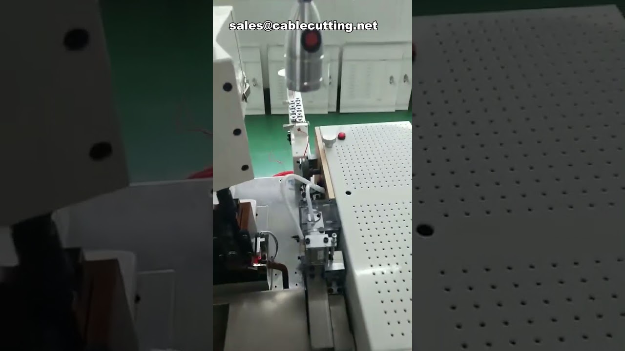 Kabelabisolier-, Schneid- und Crimp-Automat für Kabelbäume – Hochleistungs-Stripping-Crimp-Maschine