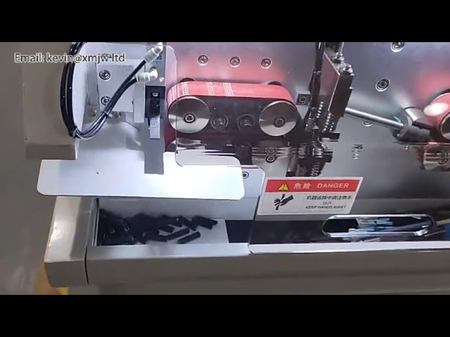 Vollautomatische Abisolier-Maschine für mehradrige Mantelleitungen bis 70 mm² – integrierte Innen- und Außenabisolierung