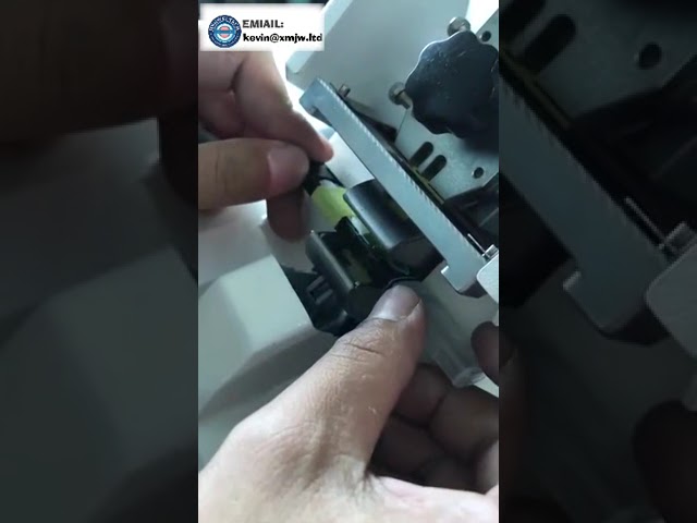 Hochpräzise Kabelbaum-Bandwickelmaschine mit Halbfaltung & Etikettierung