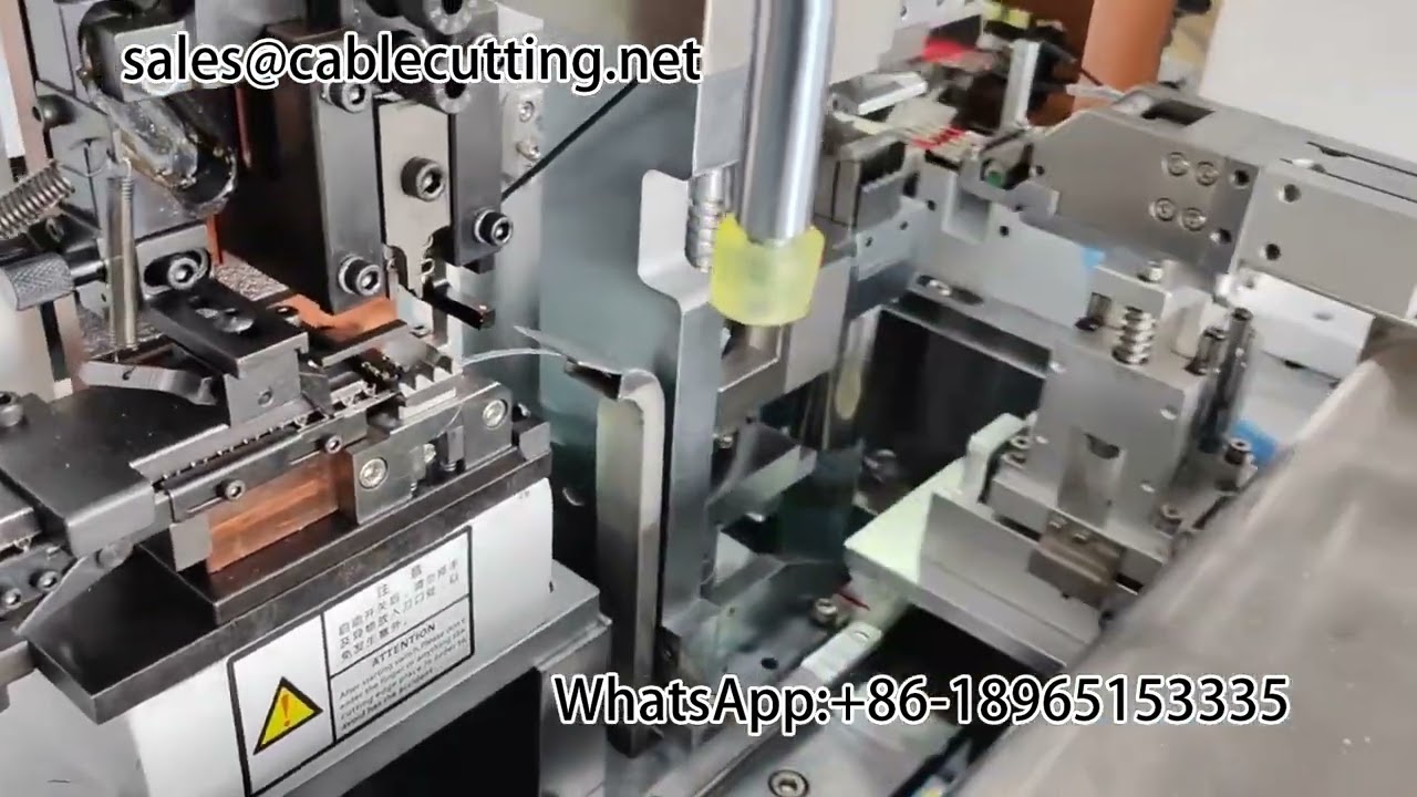 Automatische 5-Leiter-Anschlagmaschine | Abisolier- und Crimpautomat für die Industrie