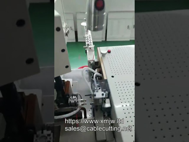 Vollautomatische Micro-USB-Datenkabel-Crimpmaschine für Hochgeschwindigkeitsproduktion