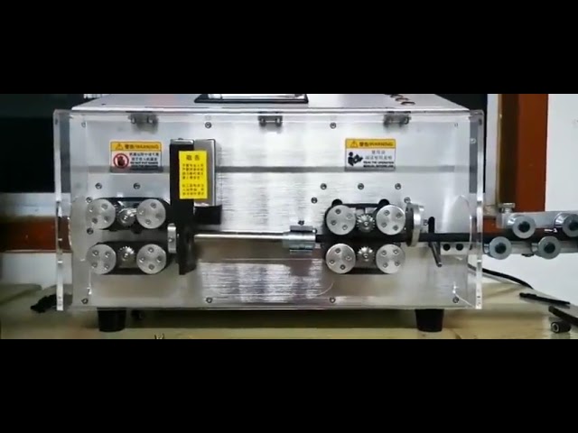 Integrierte automatische Kabel-Schneid-, Abisolier- und Crimp-Maschine