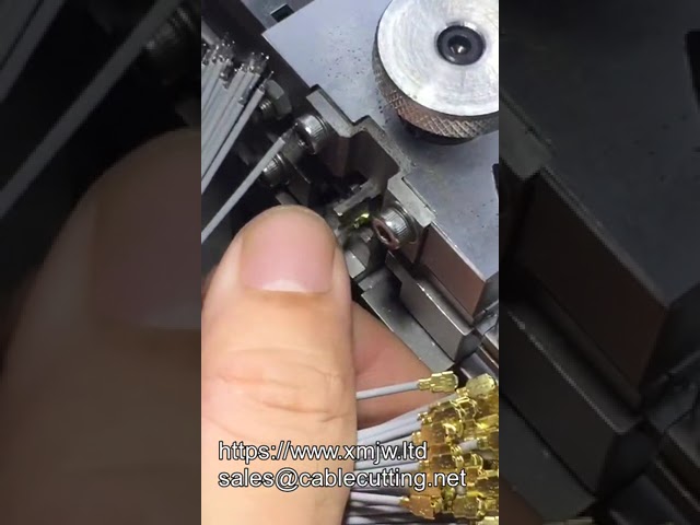 Hochleistungs-Crimp-Maschine für Anschlussklemmen und Steckverbinder – OEM IPEX